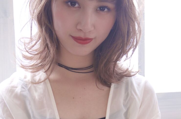 大人かわいい ビタミンカラーフェザーバングくびれミディパーマえ