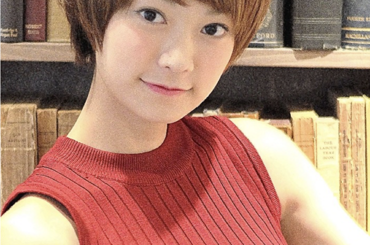 大人可愛い 20代30代40代小顔ワンサイドショートボブ 丸み前下