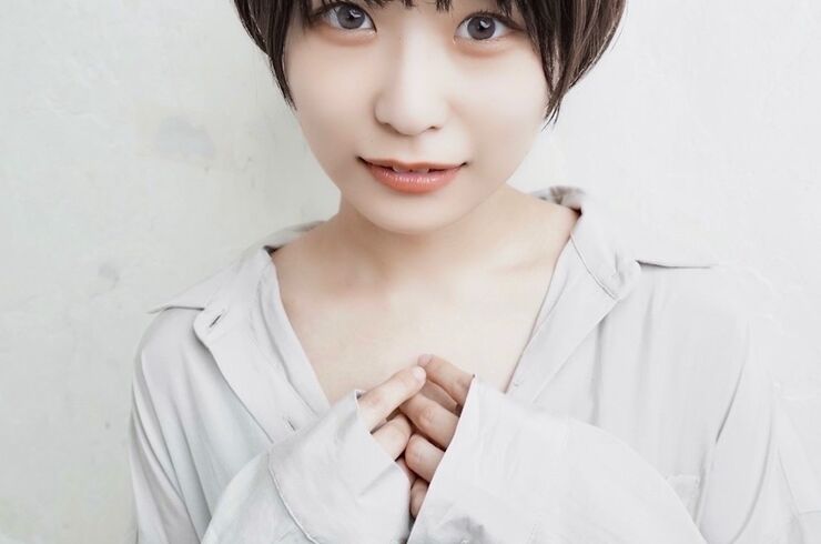 前下がりマッシュショート×黒髪アッシュ