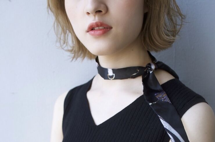 大人かわいい ミディ マロンベージュ ひし形ショートボブ