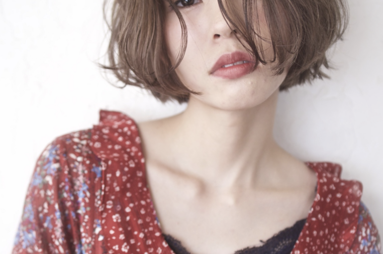 大人かわいい 上品  ひし形ショートボブ