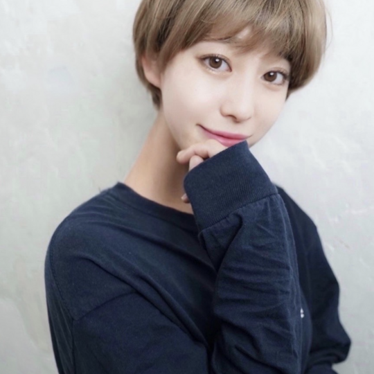 小顔 大人可愛い くびれ 丸みショートボブ グラン