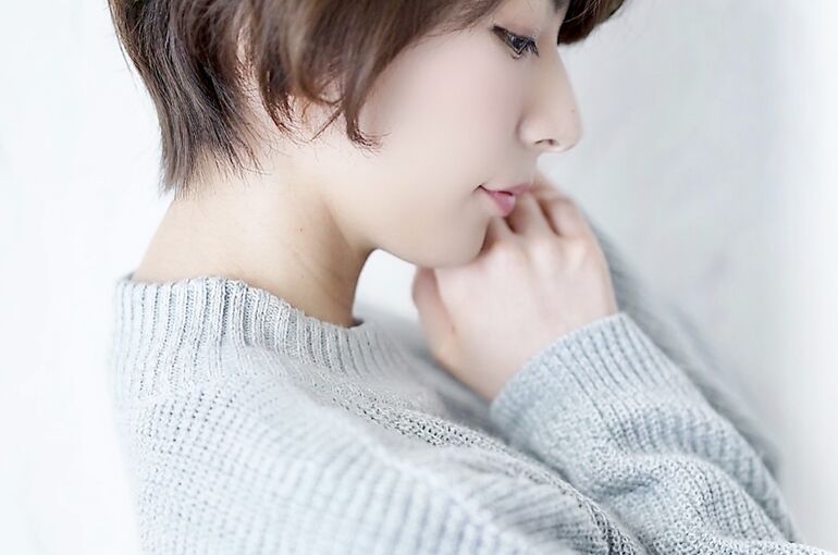 大人可愛い くびれ美シルエット 小顔ショートボブ
